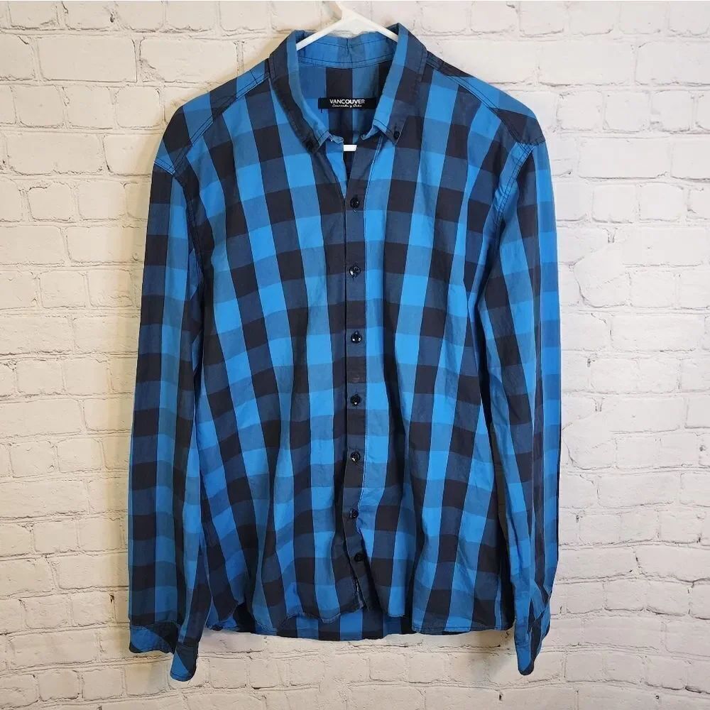 Men's Vancouver longsleeve button-down shirt, size Medium